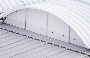 بولي يوريثان فوم لعزل أسطح المصانع